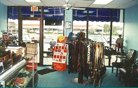 retail.jpg - 57443 Bytes